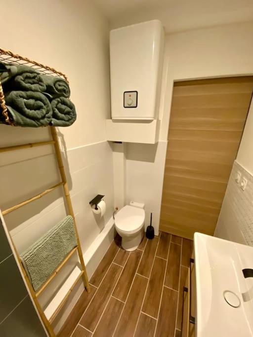 Studio D'Hotes Avec Piscine « Le Clos N°6 » Cormicy Eksteriør billede